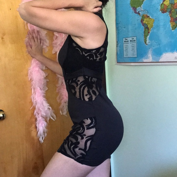 Mini Black Dress 👗 - Picture 2 of 3